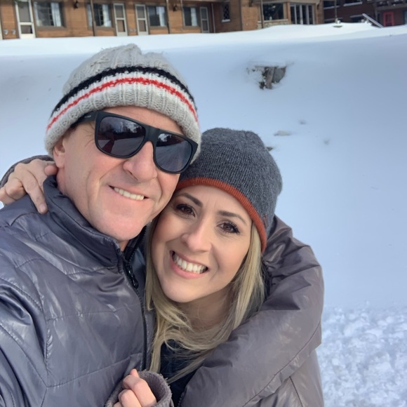 Meet your Posher, Rebeca - Picture 1 of 1